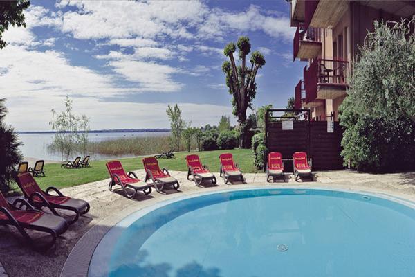 Hotel Smeraldo Sirmione Eksteriør billede